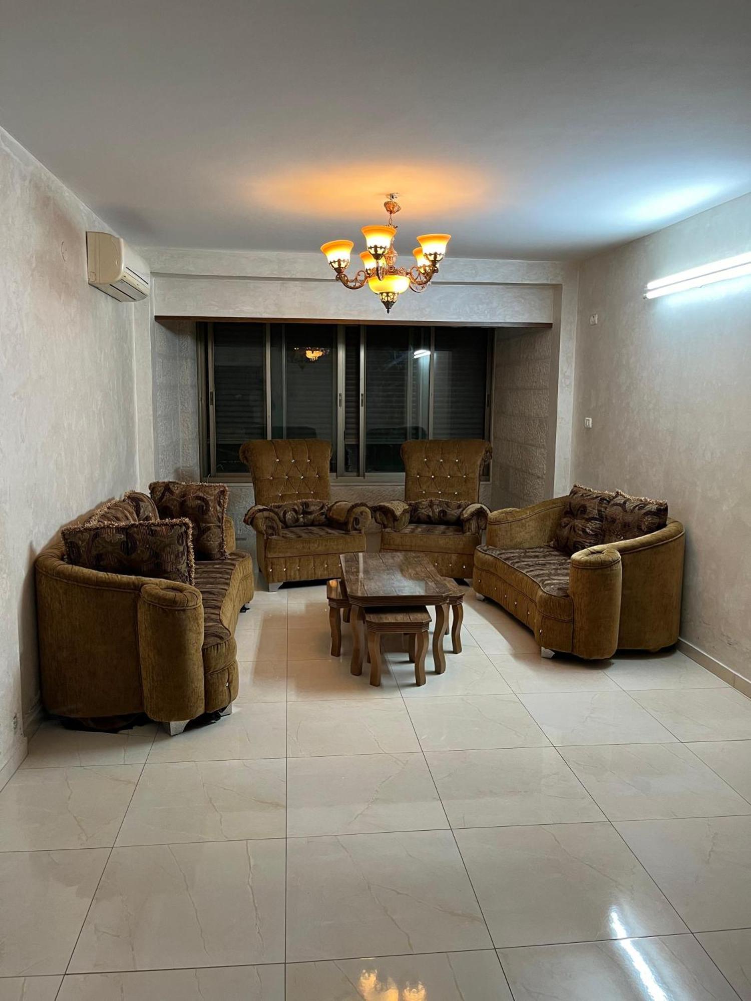 Salah Khamlan Apartments Nablus Eksteriør billede